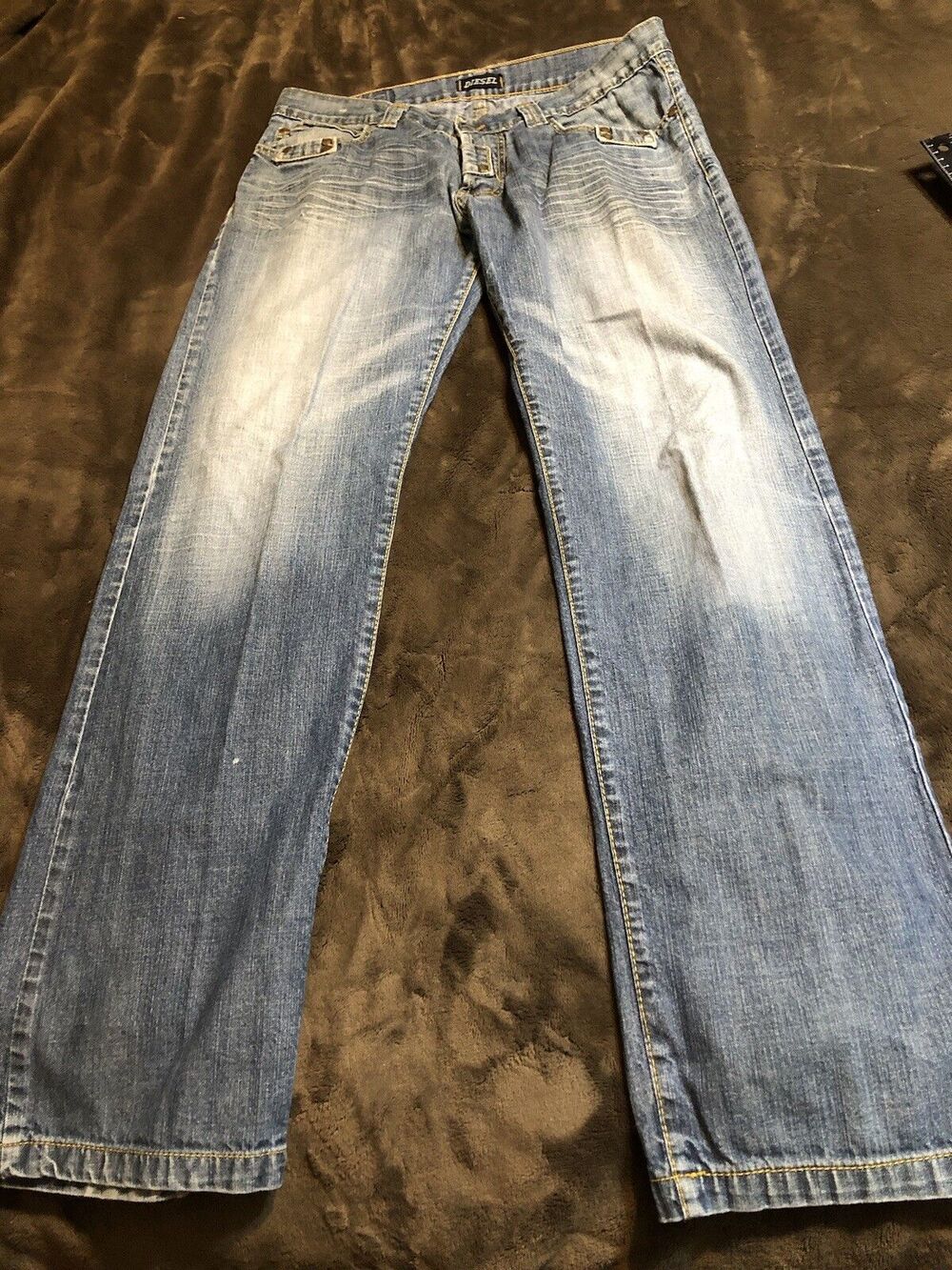 Diesel Industry Button Fly Size 36 x 33 Straight Leg Jeans Great Whiskers